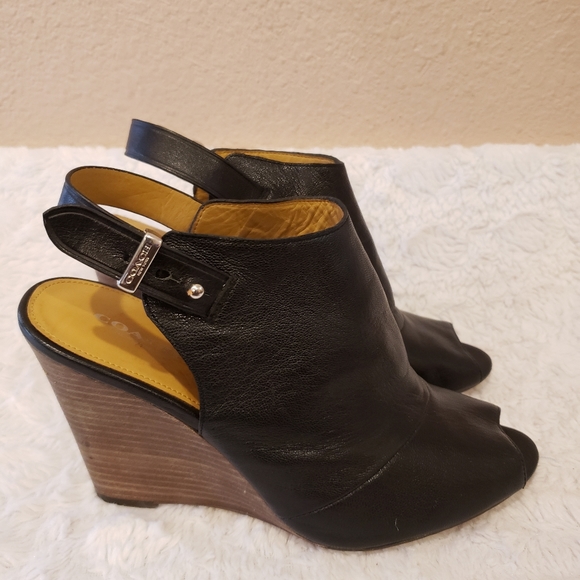 Coach Lindsay Leather Wedge Sandals - Picture 4 of 9